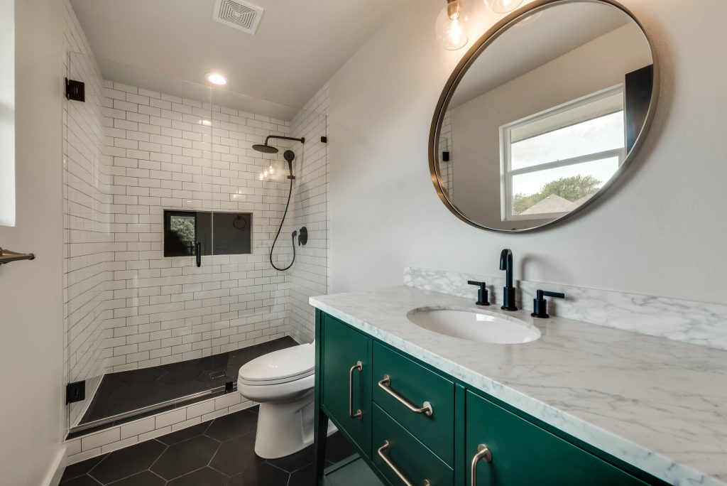 Elegant bathroom design on High Country Drive