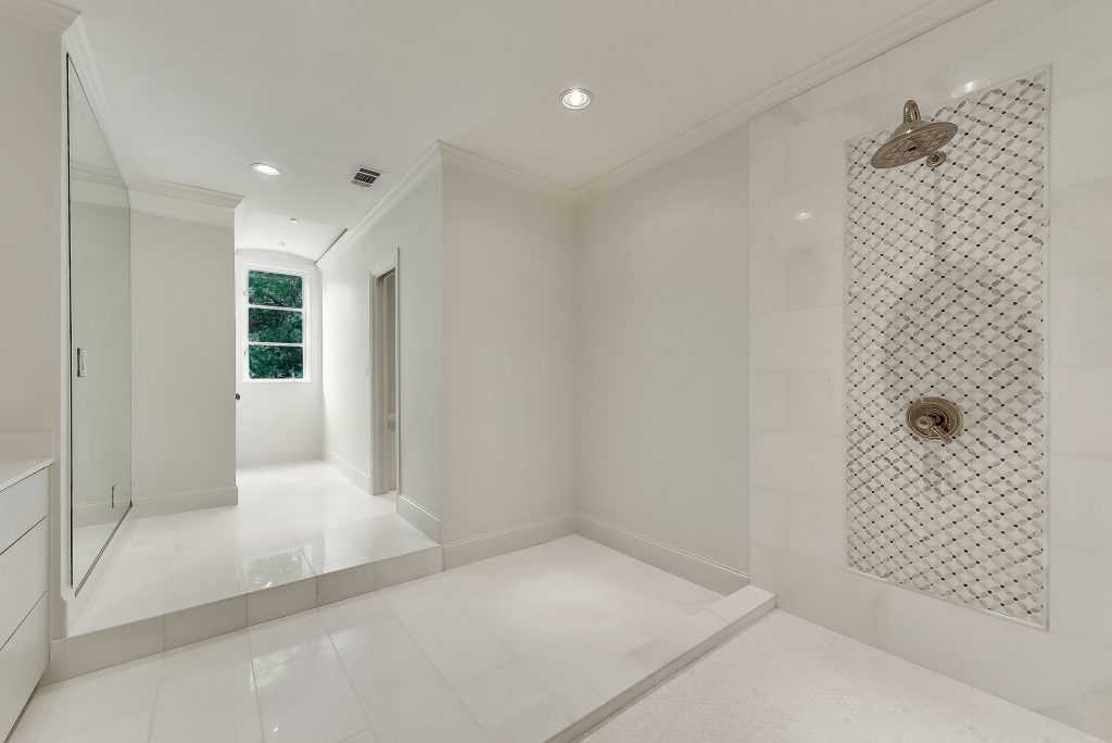 Modern bathroom design on Meadow Road